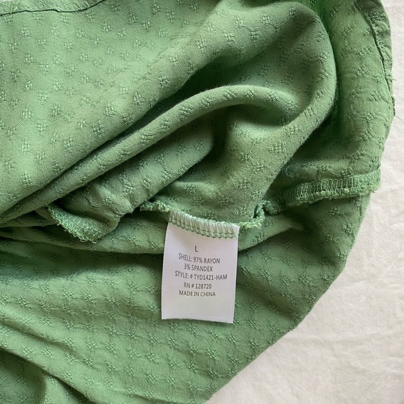 ALYA  green top with front knot - Picture 3 of 8